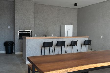 Apartamento para alugar com 34m², 2 quartos e 1 vaga Apartamento para alugar com 34m², 2 quartos e 1 vagaÁrea comum - Churrasqueira