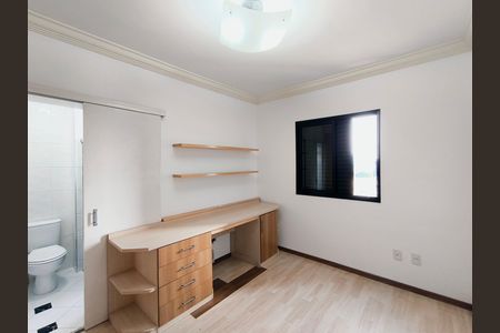 Apartamento para alugar com 140m², 4 quartos e 2 vagas Apartamento para alugar com 140m², 4 quartos e 2 vagasSuíte 2