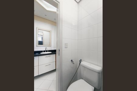 Apartamento para alugar com 140m², 4 quartos e 2 vagas Apartamento para alugar com 140m², 4 quartos e 2 vagasBanheiro 3