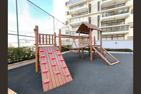 Apartamento para alugar com 140m², 4 quartos e 2 vagas Apartamento para alugar com 140m², 4 quartos e 2 vagasÁrea comum - Playground
