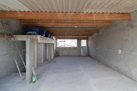 Casa à venda com 220m², 6 quartos e 2 vagasTerraço - Casa 1