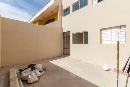 Casa à venda com 220m², 6 quartos e 2 vagasQuintal