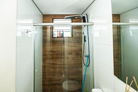 Banheiro de apartamento para alugar com 2 quartos, 47m² em Itatiaia, Belo Horizonte