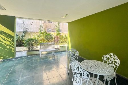 Apartamento à venda com 60m², 1 quarto e 1 vagaarea verde comum