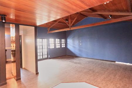 Casa para alugar com 360m², 4 quartos e 5 vagasSalão de Festas