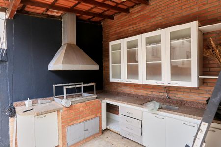Casa para alugar com 360m², 4 quartos e 5 vagasChurrasqueira