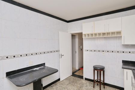 Casa para alugar com 360m², 4 quartos e 5 vagasCozinha