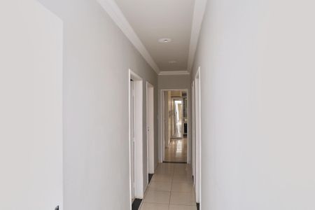 Casa para alugar com 360m², 4 quartos e 5 vagasCorredor