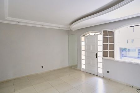 Casa para alugar com 360m², 4 quartos e 5 vagasSala