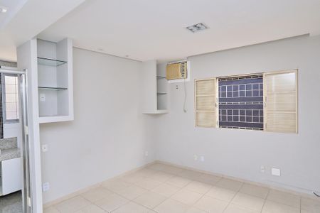 Casa para alugar com 360m², 4 quartos e 5 vagasSuíte