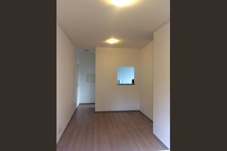Sala de apartamento à venda com 2 quartos, 56m² em Cohab, São Paulo
