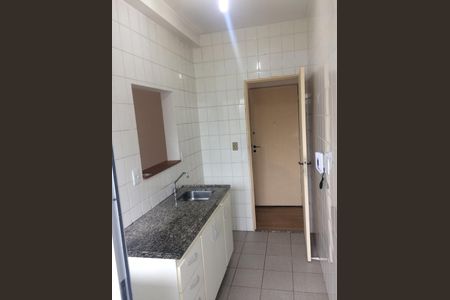 Cozinha de apartamento à venda com 2 quartos, 56m² em Cohab, São Paulo