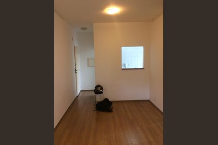 Sala de apartamento à venda com 2 quartos, 56m² em Cohab, São Paulo