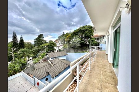 Casa à venda com 4 quartos, 570m² em Vila Irmaos Arnoni, São Paulo