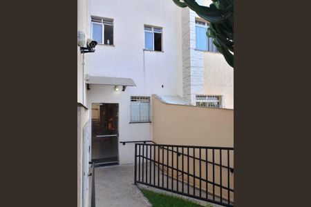 Apartamento à venda com 2 quartos, 50m² em Parque Xangri-Lá, Contagem