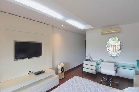 Casa para alugar com 600m², 4 quartos e 4 vagasSuite 1