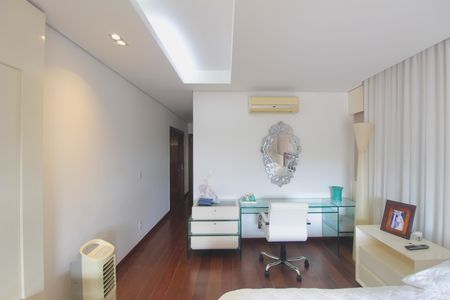 Casa para alugar com 600m², 4 quartos e 4 vagasSuite 1