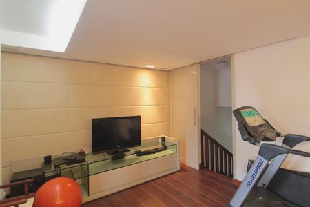 Casa para alugar com 600m², 4 quartos e 4 vagasSala de TV