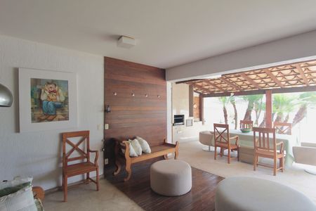Casa para alugar com 600m², 4 quartos e 4 vagasÁrea Gourmet