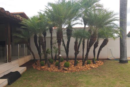 Casa para alugar com 600m², 4 quartos e 4 vagasPiscina