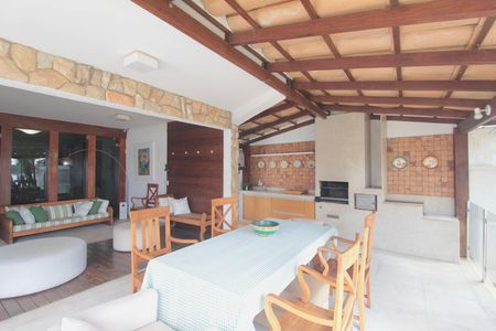 Casa para alugar com 600m², 4 quartos e 4 vagasÁrea Gourmet