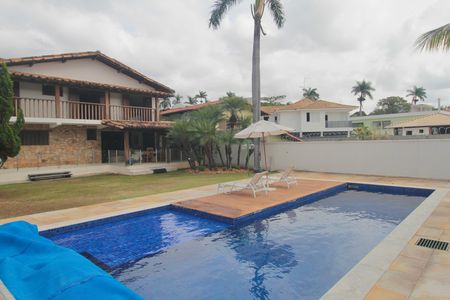 Casa para alugar com 600m², 4 quartos e 4 vagasPiscina