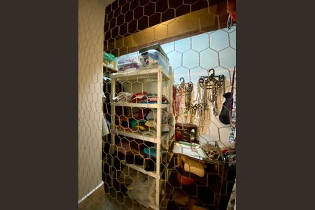 Casa de condomínio à venda com 167m², 3 quartos e 4 vagasCloset da Suíte