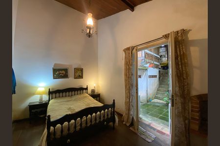 Casa de condomínio à venda com 167m², 3 quartos e 4 vagasSuíte