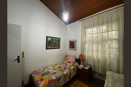 Casa de condomínio à venda com 167m², 3 quartos e 4 vagasQuarto 2