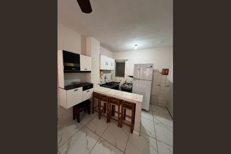 Cozinha de apartamento para alugar com 1 quarto, 32m² em Aviação, Praia Grande