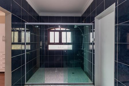 Casa para alugar com 480m², 5 quartos e 4 vagasBanheiro da Suíte 01