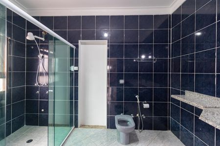 Casa para alugar com 480m², 5 quartos e 4 vagasBanheiro da Suíte 01