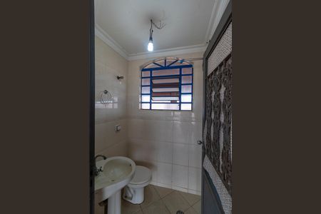 Casa para alugar com 480m², 5 quartos e 4 vagasLavabo do Terraço