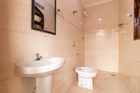 Casa para alugar com 480m², 5 quartos e 4 vagasBanheiro anexo