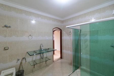 Casa para alugar com 480m², 5 quartos e 4 vagasBanheiro da Suíte 02