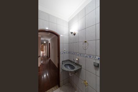 Casa para alugar com 480m², 5 quartos e 4 vagas Casa para alugar com 480m², 5 quartos e 4 vagasBanheiro 02