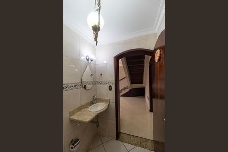 Casa para alugar com 480m², 5 quartos e 4 vagasBanheiro 01