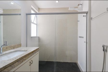 Apartamento para alugar com 137m², 4 quartos e 3 vagas Apartamento para alugar com 137m², 4 quartos e 3 vagasBanheiro Suíte
