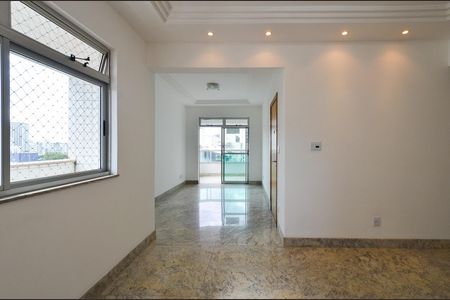 Apartamento para alugar com 137m², 4 quartos e 3 vagas Apartamento para alugar com 137m², 4 quartos e 3 vagasSala de Jantar