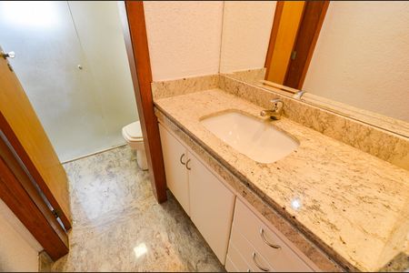 Apartamento para alugar com 137m², 4 quartos e 3 vagas Apartamento para alugar com 137m², 4 quartos e 3 vagasBanheiro Social