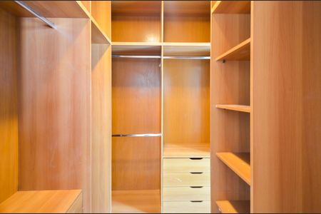 Apartamento para alugar com 137m², 4 quartos e 3 vagas Apartamento para alugar com 137m², 4 quartos e 3 vagasCloset Suíte