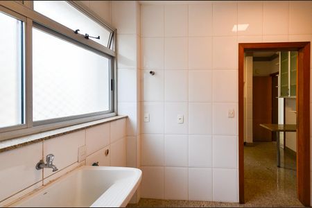 Apartamento para alugar com 137m², 4 quartos e 3 vagas Apartamento para alugar com 137m², 4 quartos e 3 vagasÁrea de Serviço