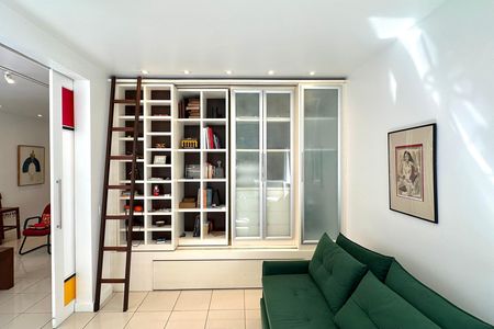 Apartamento à venda com 106m², 2 quartos e sem vaga