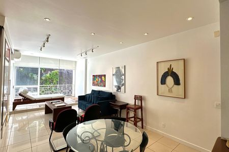 Apartamento à venda com 106m², 2 quartos e sem vaga