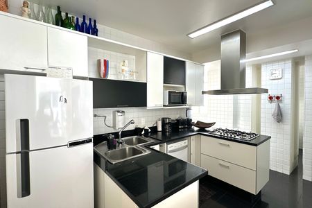 Apartamento à venda com 106m², 2 quartos e sem vaga