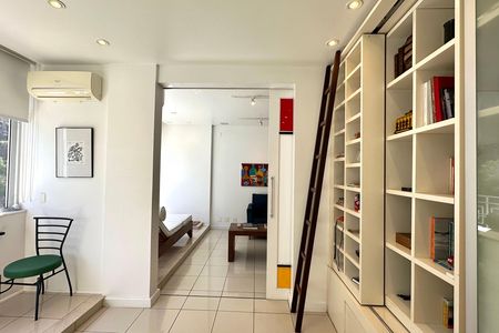 Apartamento à venda com 106m², 2 quartos e sem vaga