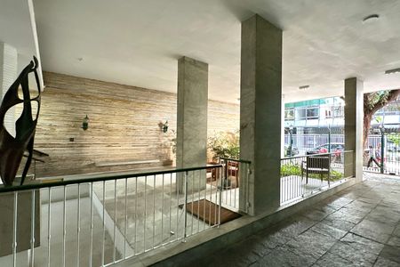 Apartamento à venda com 106m², 2 quartos e sem vaga