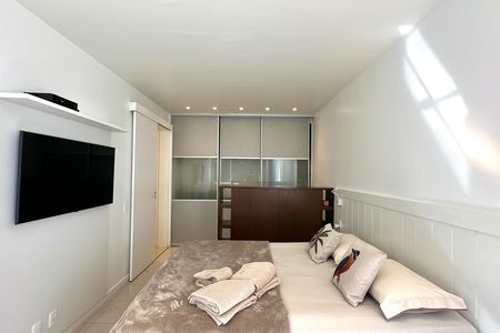 Apartamento à venda com 106m², 2 quartos e sem vaga