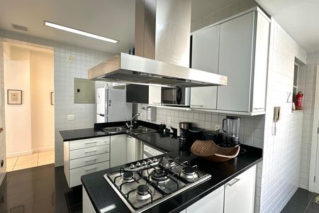 Apartamento à venda com 106m², 2 quartos e sem vaga