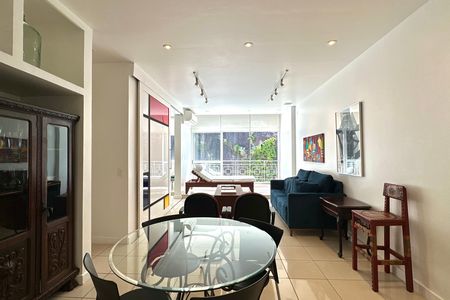 Apartamento à venda com 106m², 2 quartos e sem vaga